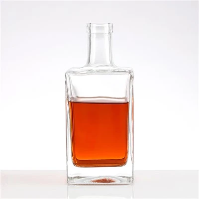 378 ml Alkohol in einer Glasflasche